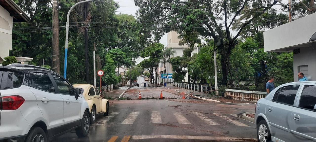 Foto 2 de 13 — Após estragos e morte, veja como amanheceu a cidade de Jaú